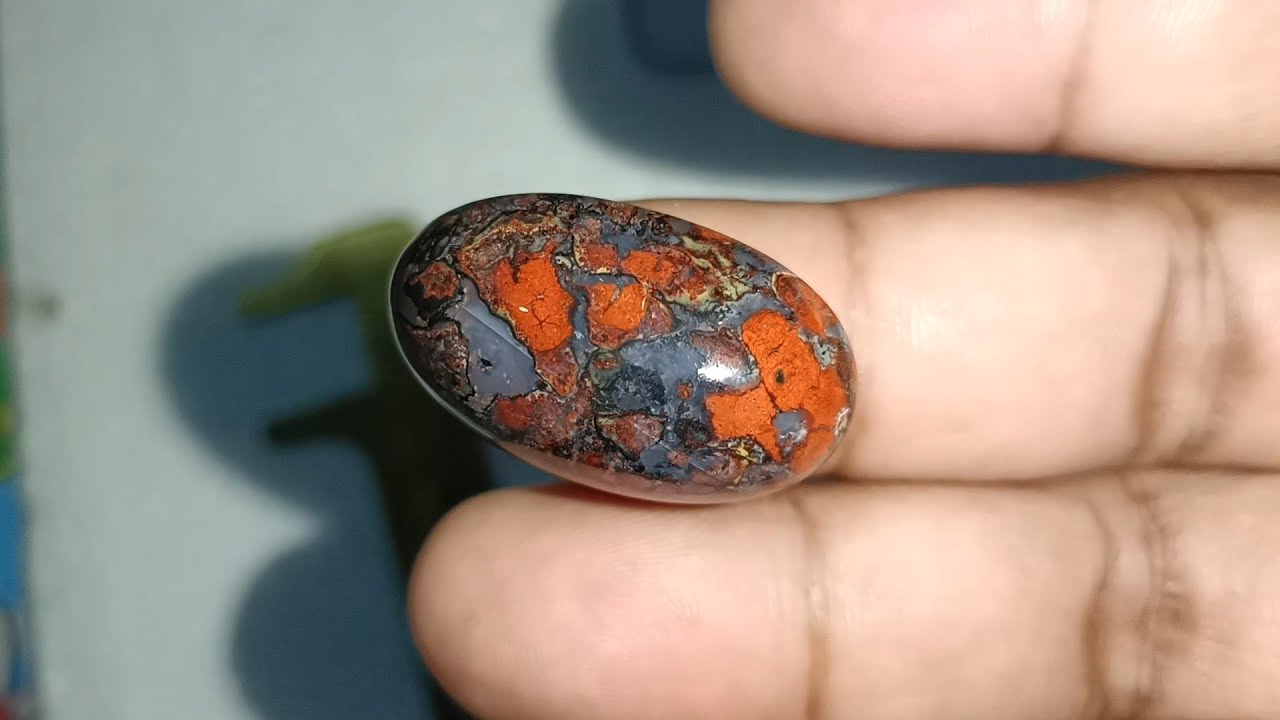 Batu badar besi pancawarna kristal kebumen 