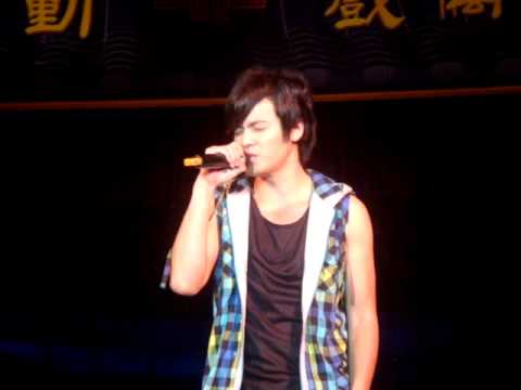 2009 10 31 西螺福興宮 霹靂刀龍傳說公演 黃文星演唱夢醒江湖