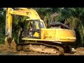 Swing beko Komatsu PC200 ini sangat luar biasa - Alat Berat Excavator keruk tanah | skill operator