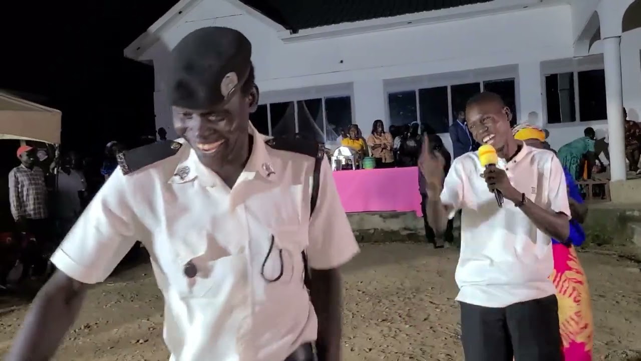 Comedian Lawrence live in Nimule.