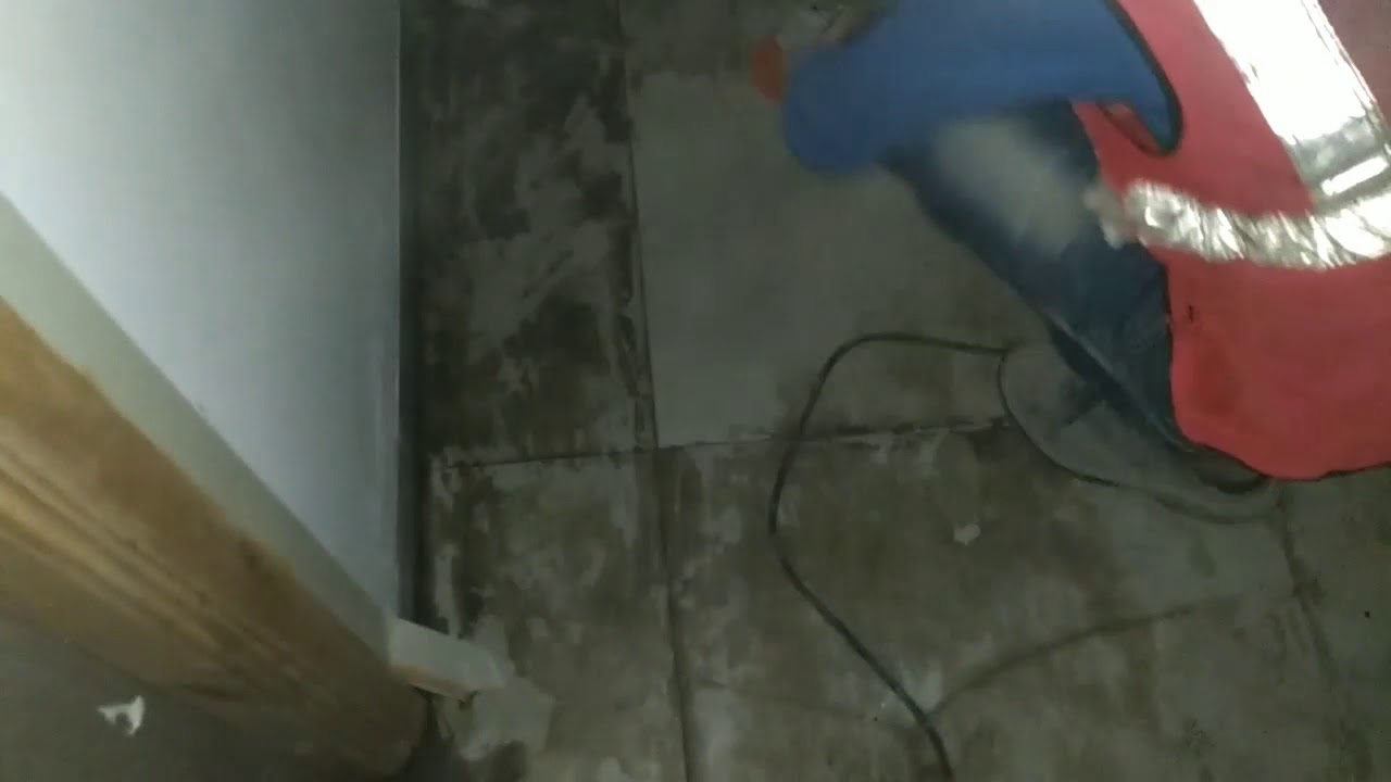 Remove Water Stains And Dirt On Tile Easily By Using Velcro Pad Remove Water Stains And Dirt On Tile Easily By Using Velcro Pad Sanding Paper Grinder