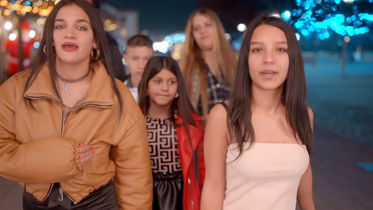 Karin a Emily - Karacona ( cover )