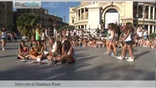 Flash mob per i One Direction a piazza Politeama