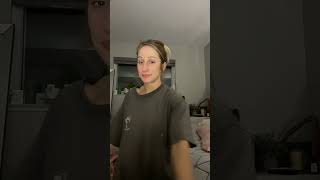 Hot model flexing her biceps | Health IQ