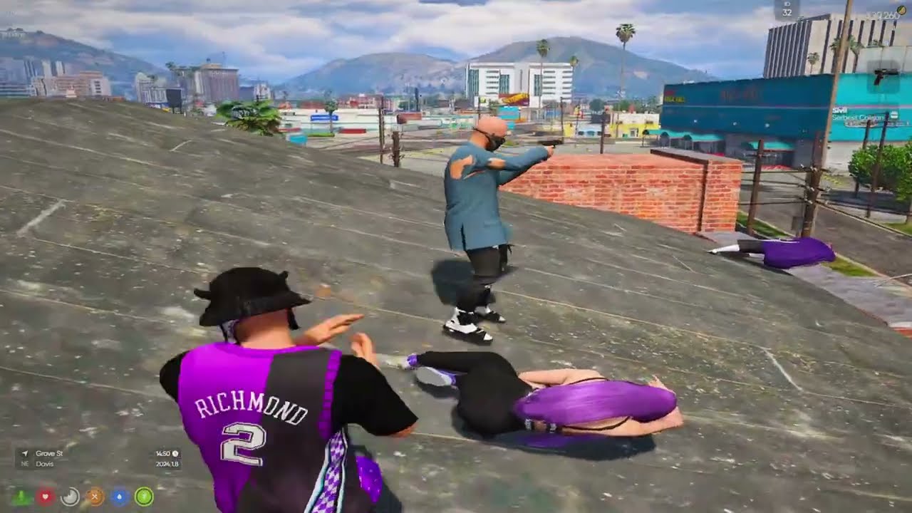 ÖKKEŞ KOR KIZI KAÇIRIYOR LOVE RP YAPIYOR !