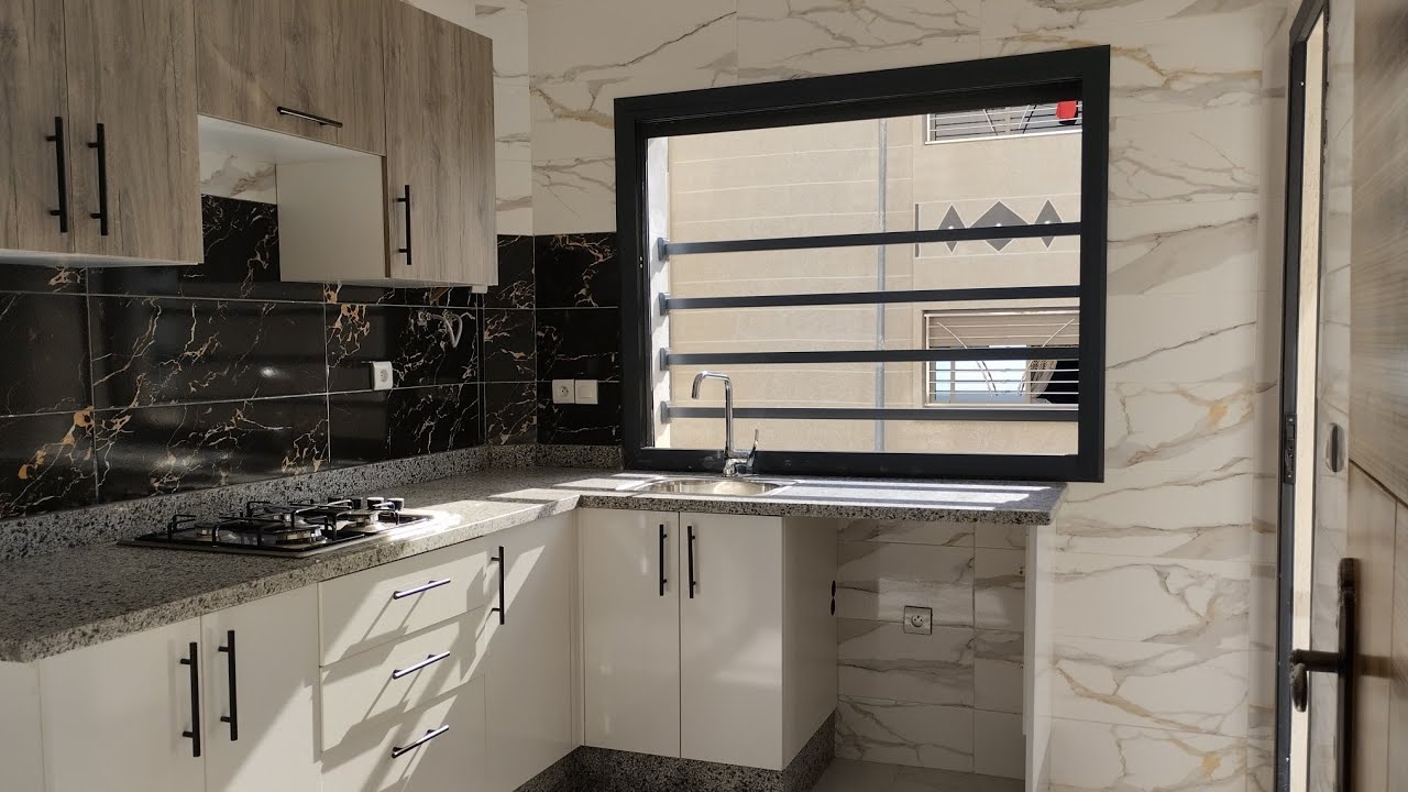 شقق فيهم الدعم، جديدة للبيع بحي راقي وهادئ، اما الثمن والمساحة اكثر من مناسبين☎️0693034847