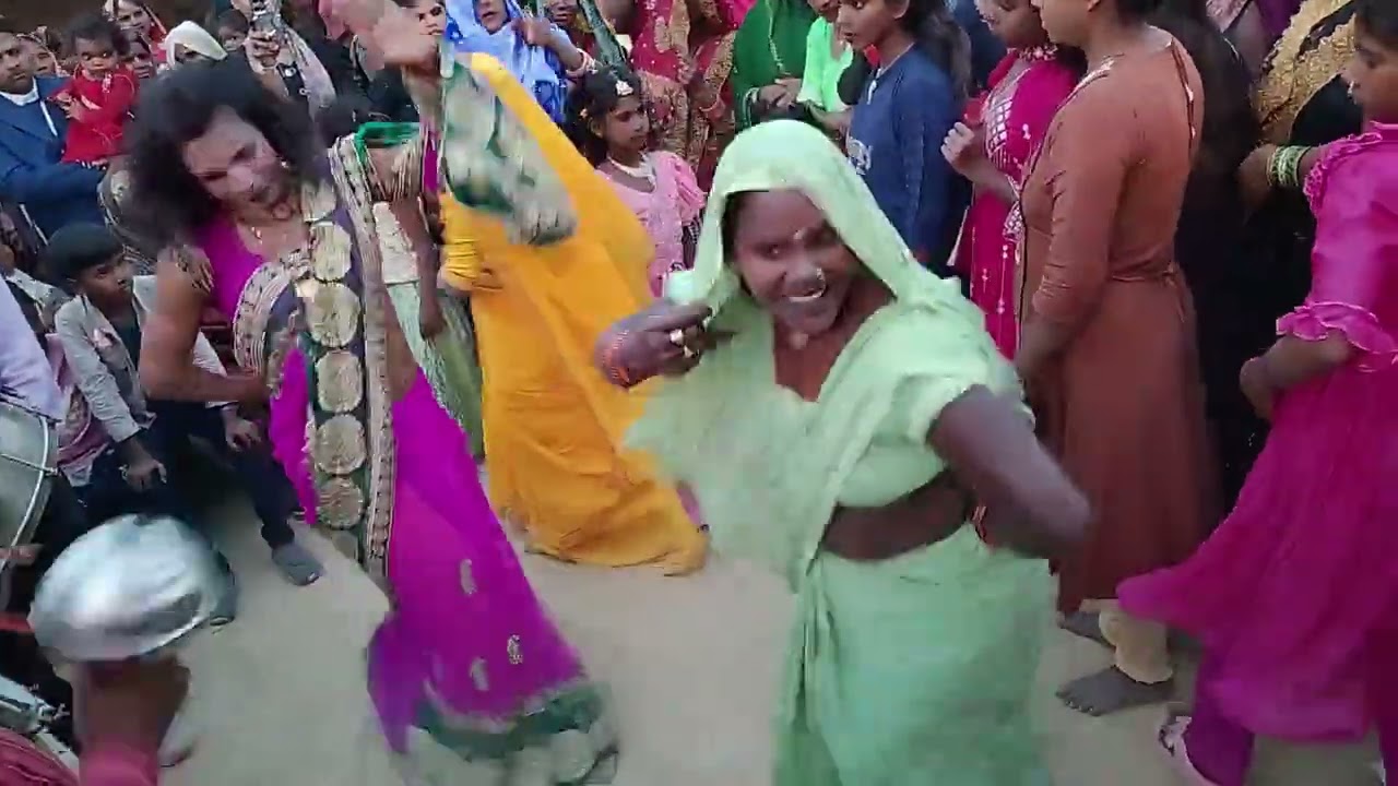 बैंड बाजा डांस सुपरहिट वीडियो 