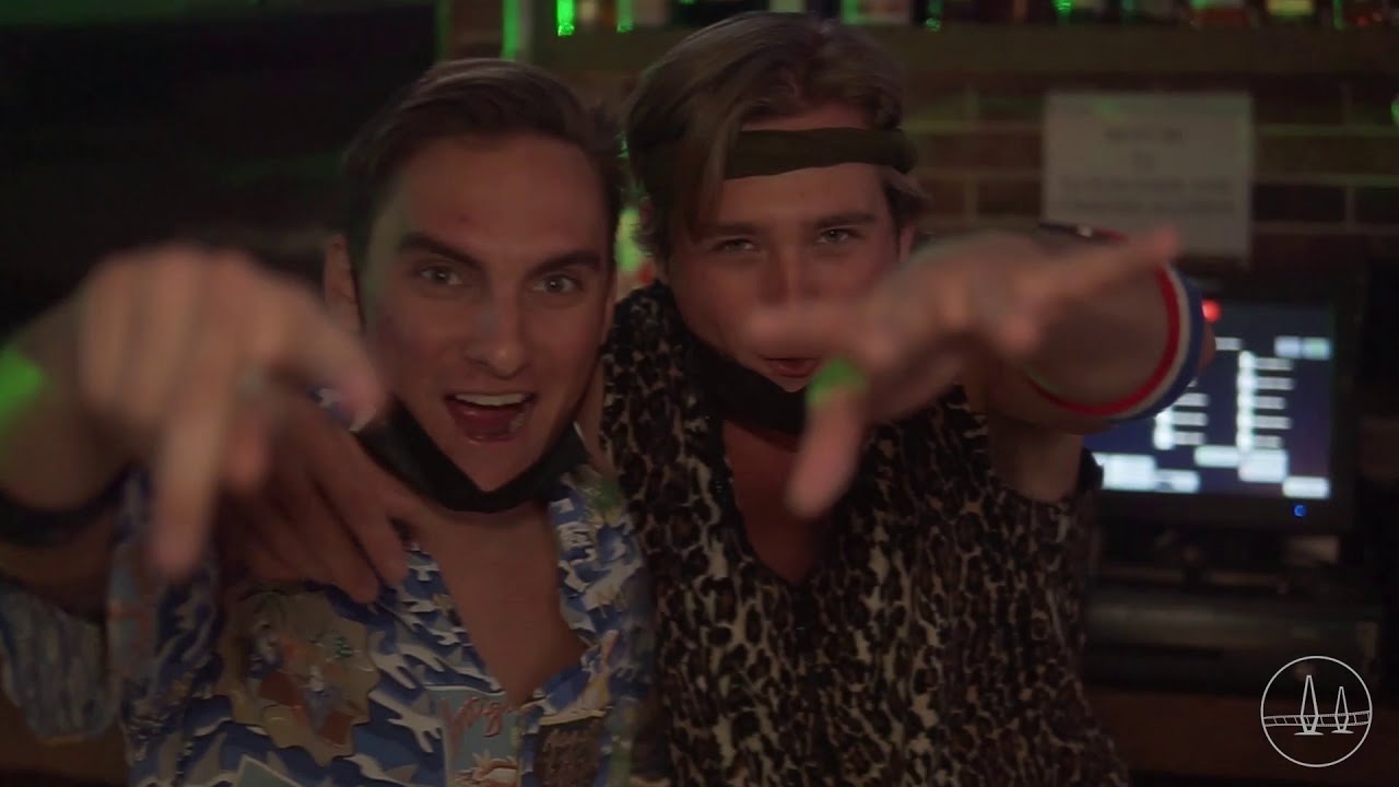 Onesie Bar Crawl 2021