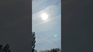 #criscross #kriskross #geoengineering #lifeisbutadream #climatetrails #weather #chemical #clouds
