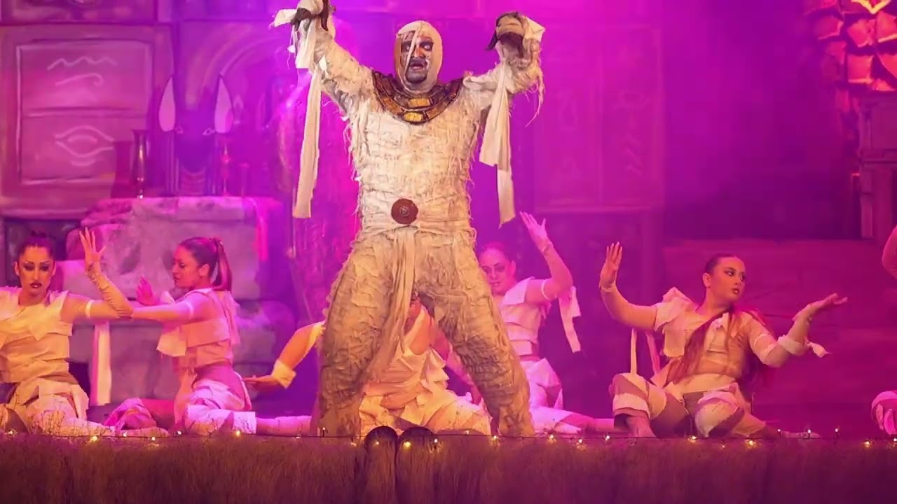 "Jien hawn!! Erġajt qomt erġajt ġejt!!"