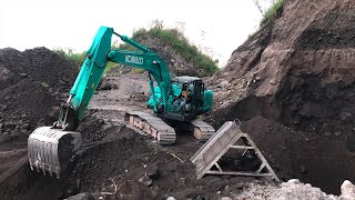 Extreme Sand Mine: Dangerous❗❗ Excavator Loading Dump Truck Under High Cliff - Daily Mining Movie