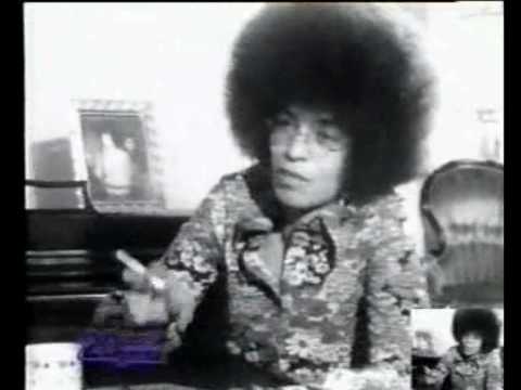 Intervista a Angela Davis.