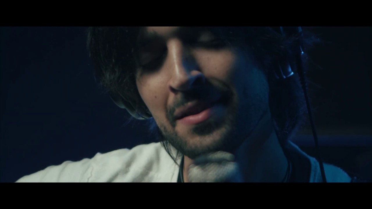 Rick Rocker Into Your Arms (Solo Acoustic) - YouTube