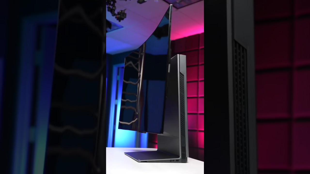 ￼This TV Bends Itself - LG OLED Flex 