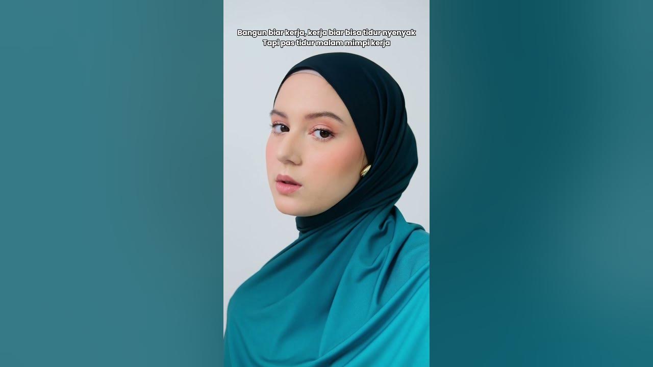 Tren Hijab 2025: Pashmina Gradasi Wajib Punya! π Tren Hijab 2025: Pashmina Gradasi Wajib Punya! π