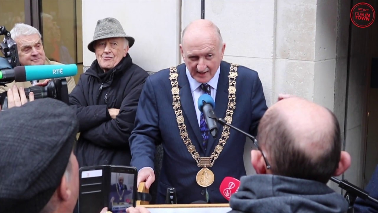 The Beatles plaque unveiled in DublinTown