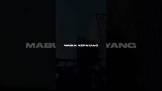 DJ DENGAN TATAPAN TAJAM PENUH PERCAYA DIRI VIRAL TIK TOK