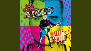 Video thumbnail of "Andreas Gabalier - Hallihallo"