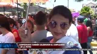 Con coloridos desfiles, San Pedro Sula celebró la independencia de Honduras.