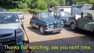 A visit to SJM Morris Minors to collect my new Classic