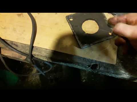 самодельный   ,   гусеничный   вездеход       на   торсионной  подвеске   ..