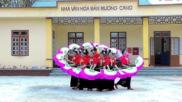 Múa bài ca người cao tuổi - Đội văn nghệ cao tuổi bản Mường Cang