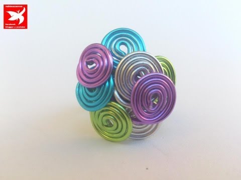 diy:-como-hacer-anillo-multicolor-de-alambre-de-aluminio.