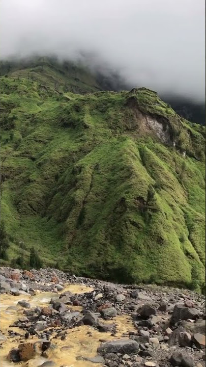 Yang mau kerinjani perlu coba jalur Torean. Indah banget