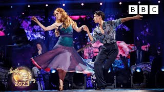 Angela Scanlon & Carlos Gu Viennese Waltz to You Are The Reason ✨ BBC Strictly 2023 Resimi