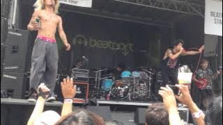 [LIVE] One Ok Rock - Stuck In The Middle [Vans Warped Tour 2014 - Mountain View]