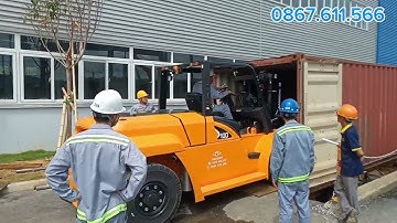 Xe nâng Hangcha 10 tấn chui container nâng thép cuộn