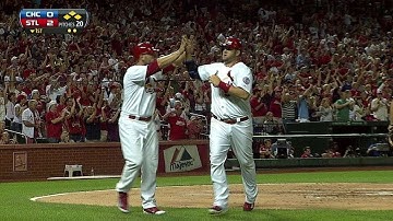 Yadi drives in two runs with double to left