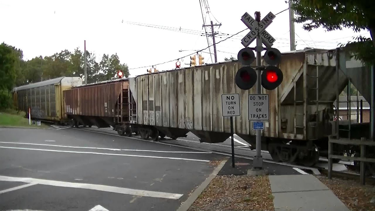 SU-99 cuts through 4-way intersection