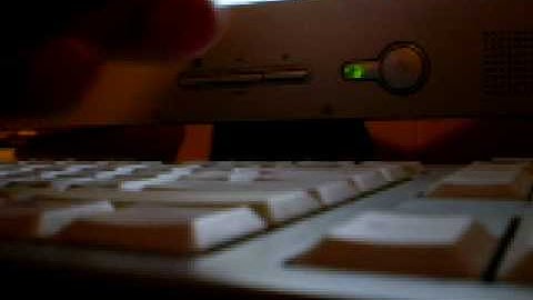 reboot ipod touch 2g