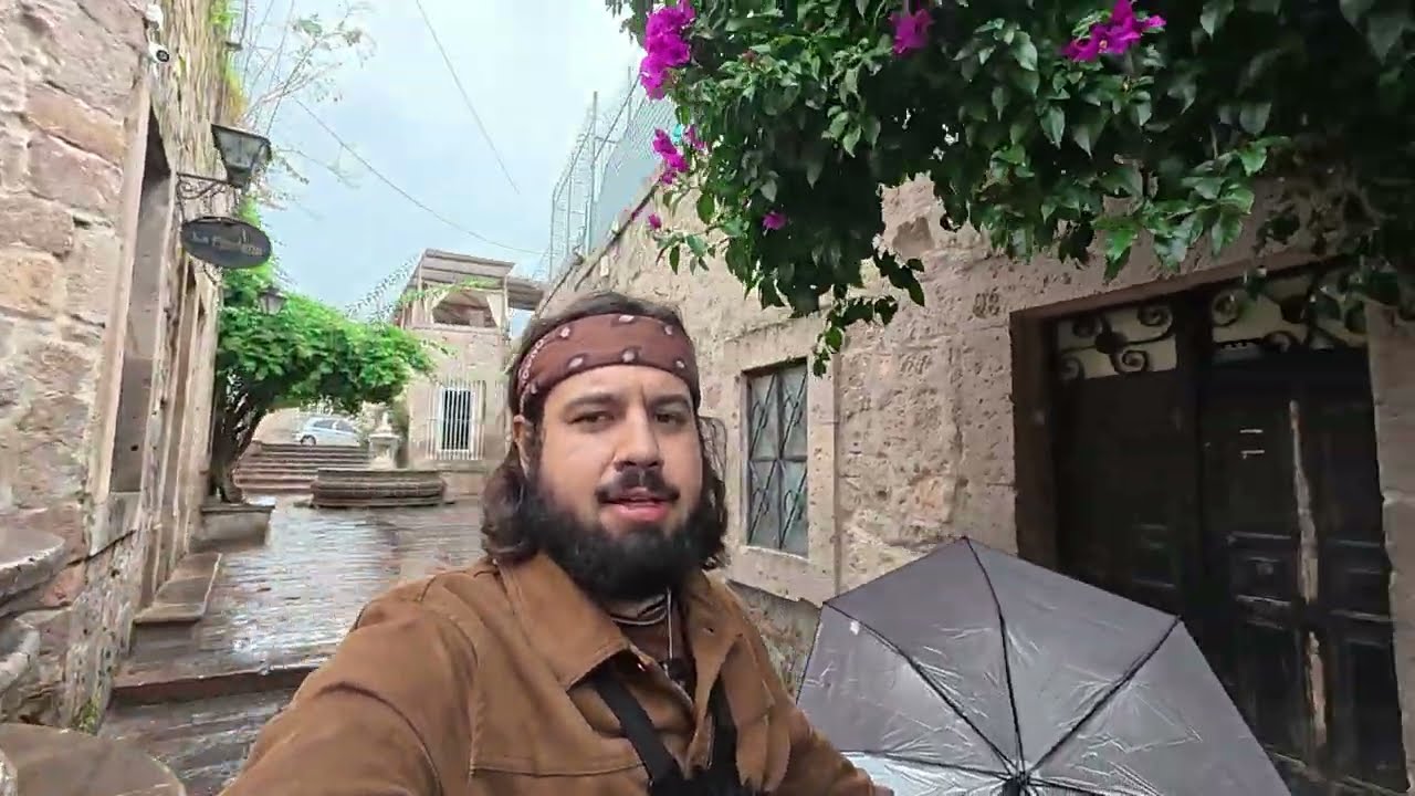 🇲🇽 Caminando por La EXTRAÑA Ciudad de Morelia Michoacán - Que Hacer?