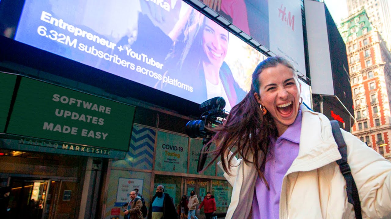 Мама, я на билборде в Нью-Йорке! - YouTube