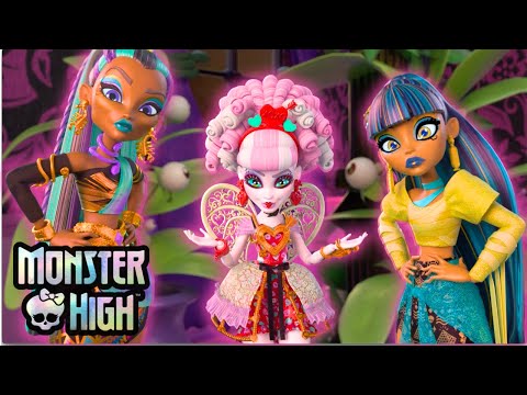 💘 ¡Totalmente Cupid! | El cumpleaños terroríficamente dulce de Draculaura | Monster High Spain