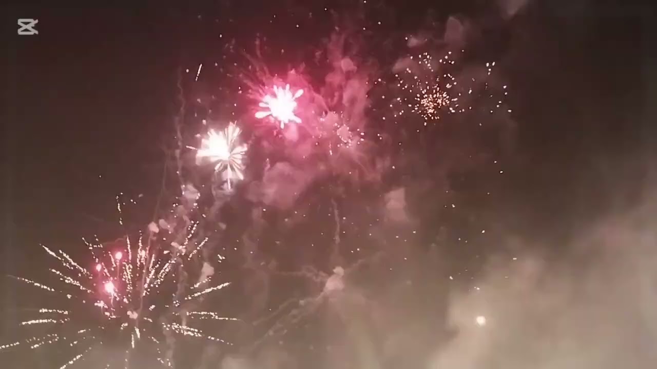 ملک شاہ نواز اعوان صاحب کی صاحب زادی کی رسم حنا اور آتش بازی