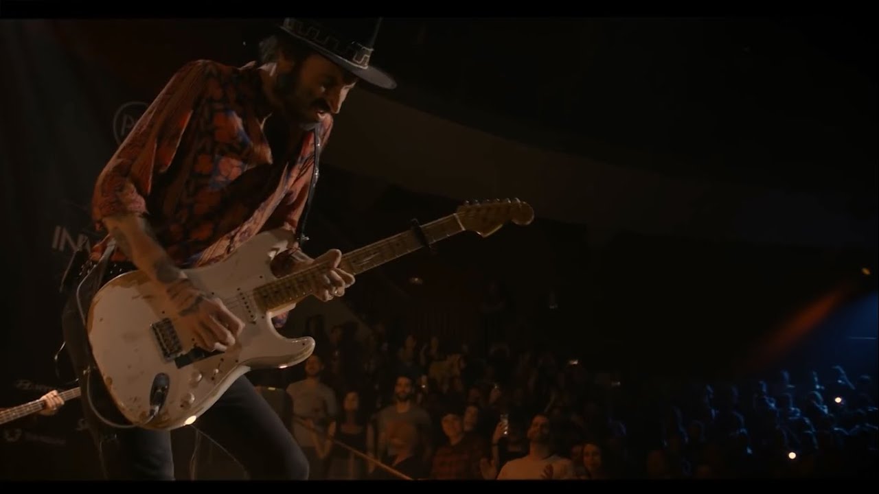 ¿Es Leiva buen guitarrista?