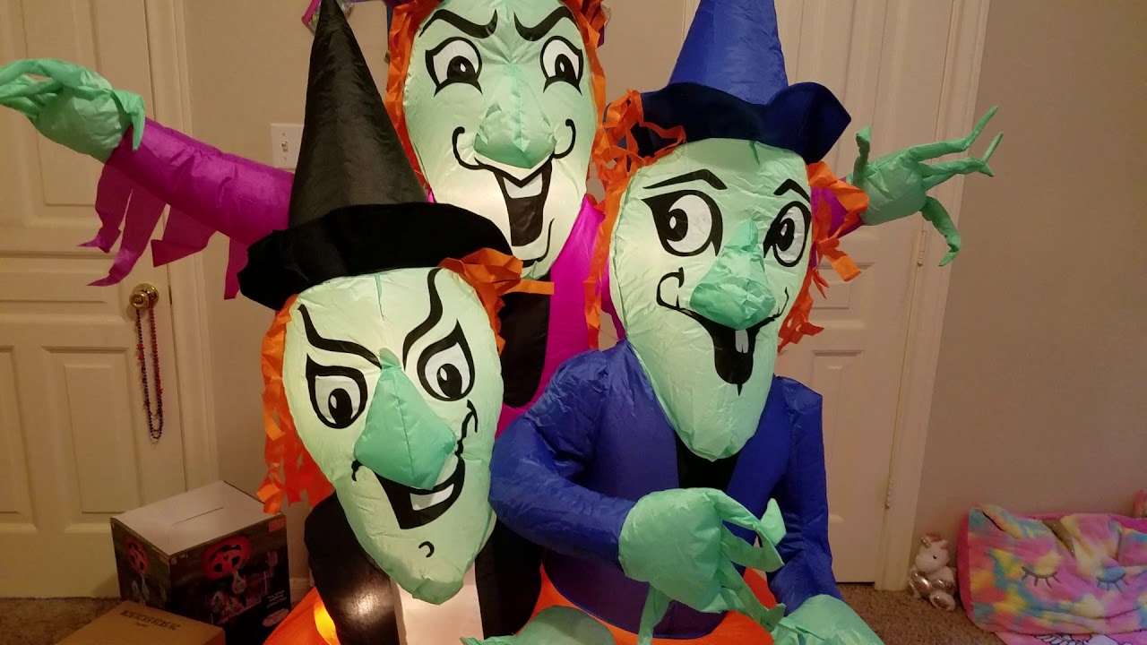 toysrus Pumpkin witch trio 6.5ft inflatable