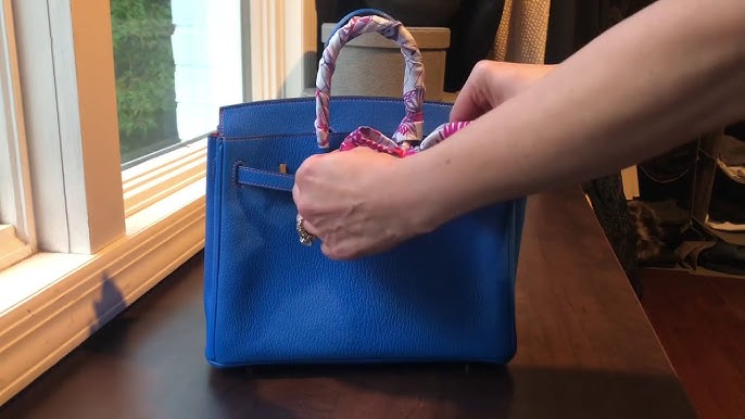 Oh such a cute way to use a twilly with an Evelyne!! #hermes #hermese, Hermes Scarf