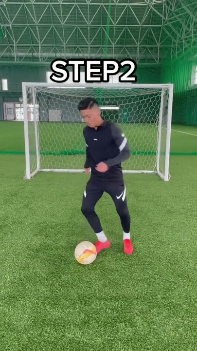 Skill tutorial ⚽️#footballshorts #footballskills #football #soccer