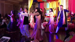 Sadaf and Sabih mendhi dance performance