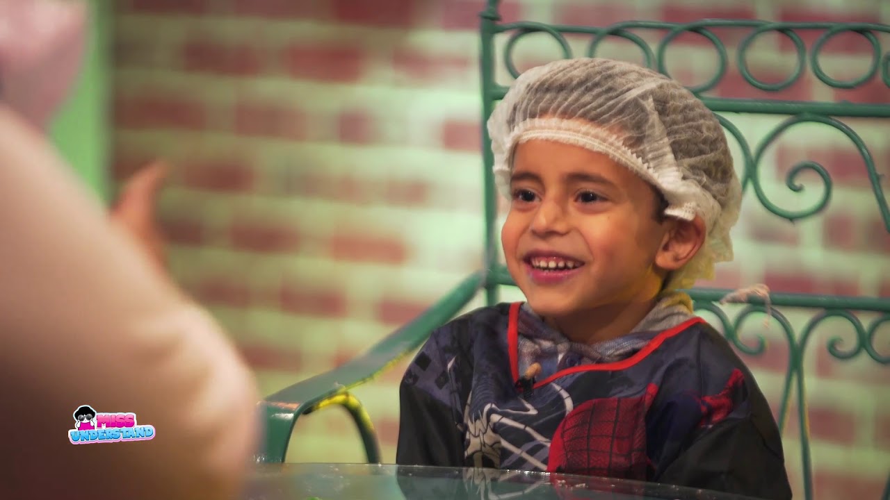 ميس اندرستاند أحمد عمر في غرفة "ممنوع الضحك" YouTube ميس اندرستاند أحمد عمر في غرفة "ممنوع الضحك" YouTube