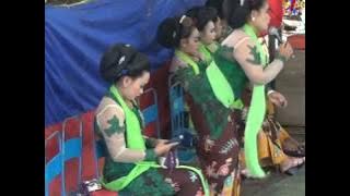 Langen Tayub live in bpk Sujito Petung Dongko Treggalek copyright Agana Production 7