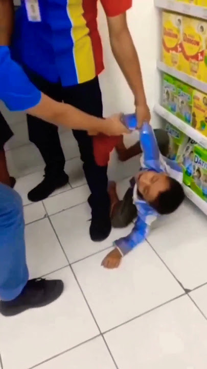 Anak kecil maling di indomaret#viral#beritaterkini#terbaru