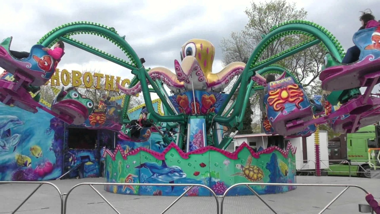 Sedlecká pouť 2017 - ATRAKCE CHOBOTNICE / ATTRACTION OCTOPUS OFF-RIDE ...