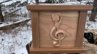 Personalized Music Note Cremation Urn for Ashes, Custom Engraved Musical Urn