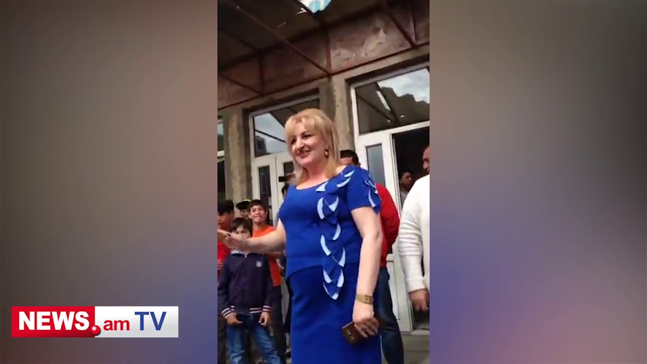 Աշակերտների բողոքի ակցիան Բաղրամյան գյուղի դպրոցի բակում. տնօրենը հրաժարական տվեց