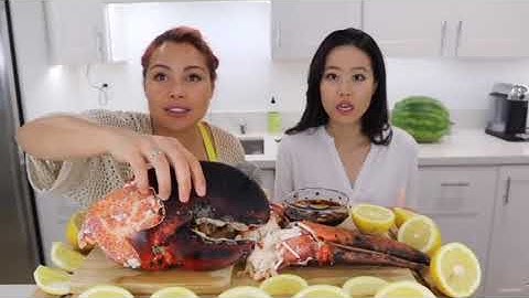 veronica wang eating like a pig for 2 minutes and 38 seconds straight